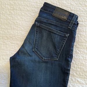 Like New- Lucky Jeans- Lolita Skinny